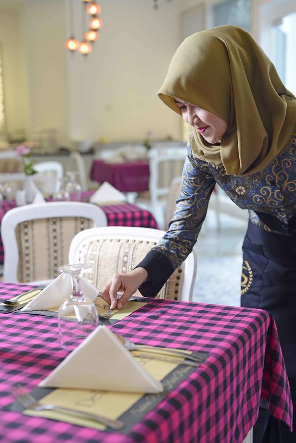 Sahira Butik Pakuan Syariah Hotel Bogor Exterior photo